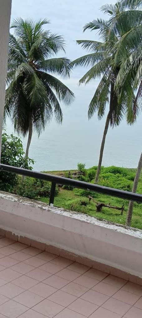 Pd Seaview Corus Paradise Lagoon Port Dickson Exterior foto